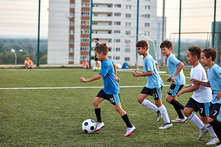 أهمية الرياضة الجماعية للأطفال والمراهقين