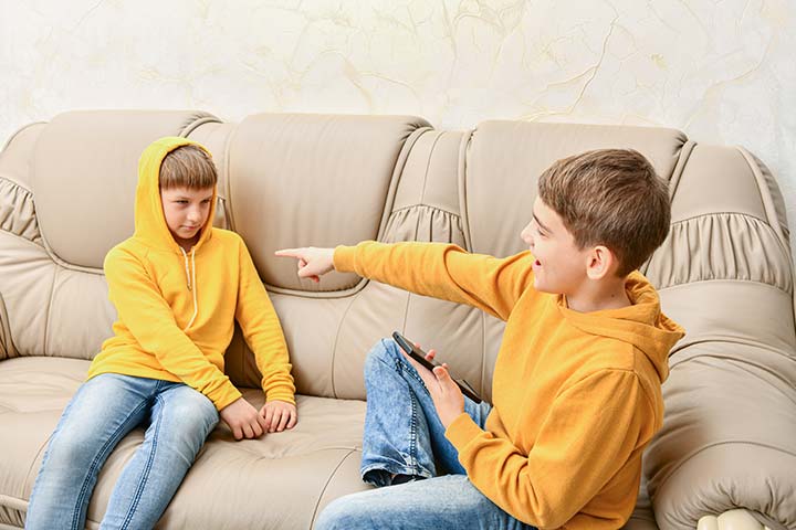نصائح تربوية ونفسية لحماية الأبناء من تنمر الأشقاء