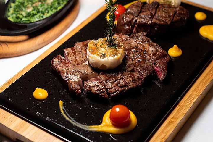 أفضل 5 مطاعم لتناول "ستيك" اللحم في دبي