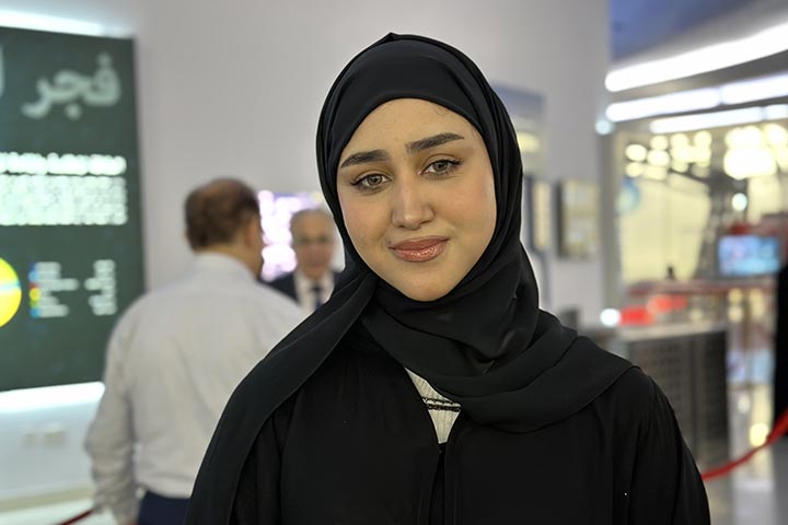كيف تجذب التخصصات الدراسية الجديدة عقول طالبات الإمارات؟