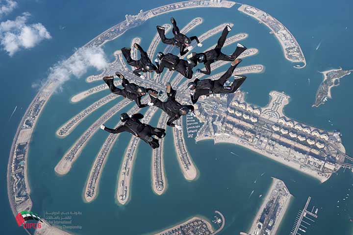 "تحدّي دبي للياقة" صحة ونشاط على أرض دبي مدينة التحدي