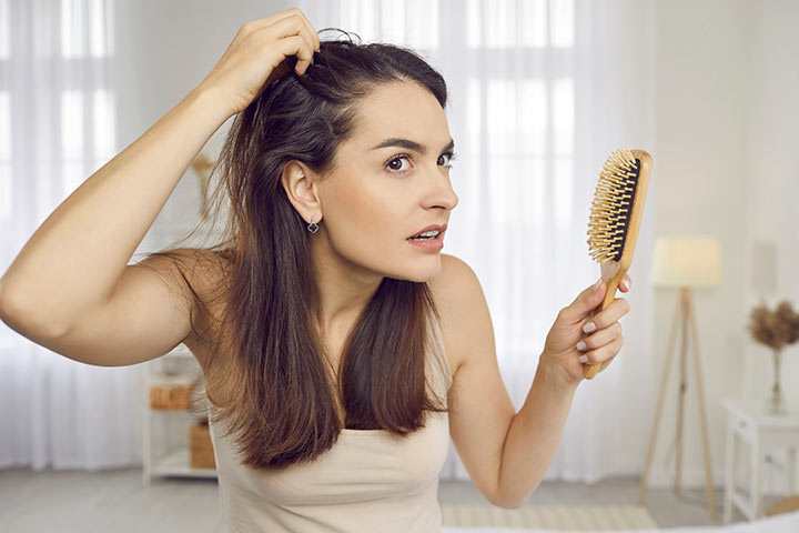 9 طرق لإصلاح الشعر التالف وإعادة بريقه