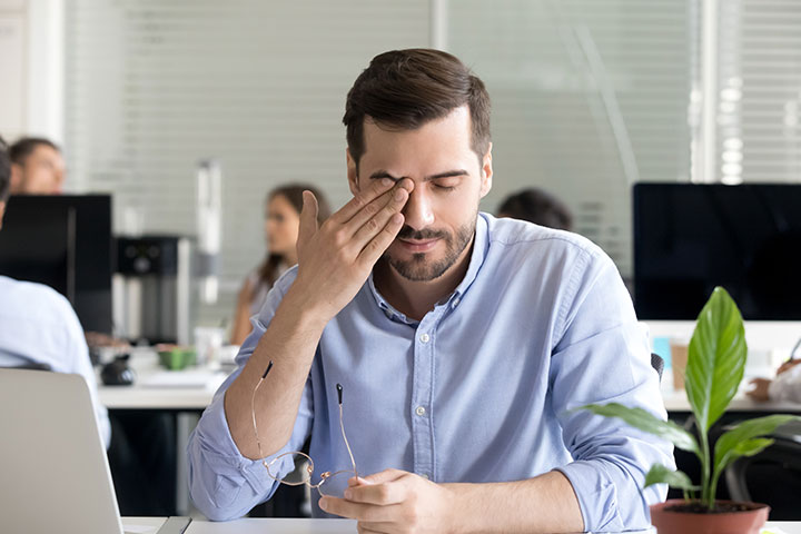 كيف نحافظ على صحة العيون خلال ساعات العمل؟
