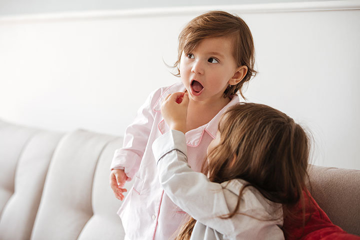 هل يمكن للأطفال الصغار تناول الفشار؟ وفي أيّ عمر؟
