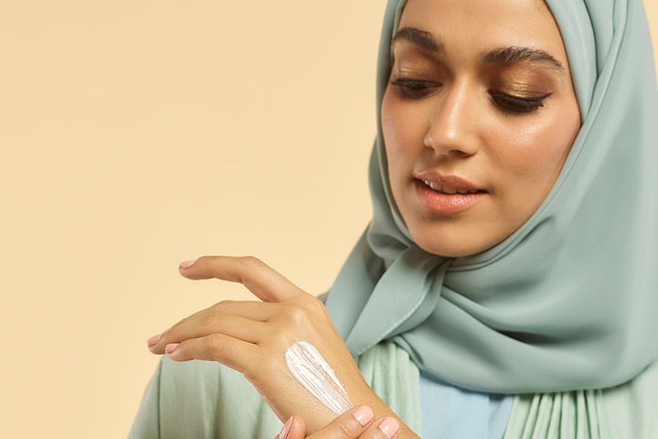 خطوات لحماية بشرتك من الجفاف في رمضان
