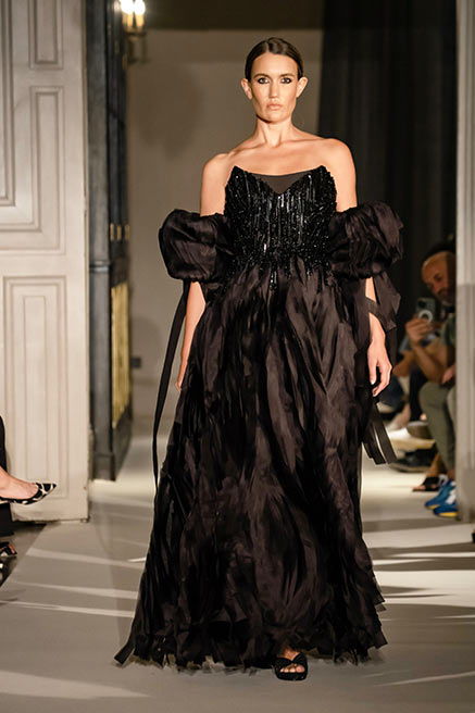 المصممة هند زيدان تعرض مجموعتها الثانية ضمن أسبوع الموضة في باريس لأزياء الهوت كوتور