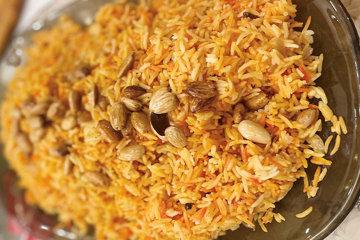 وصفة الأرز البسمتي الملون مع اللوز.. من السيدة إيمان أحمد
