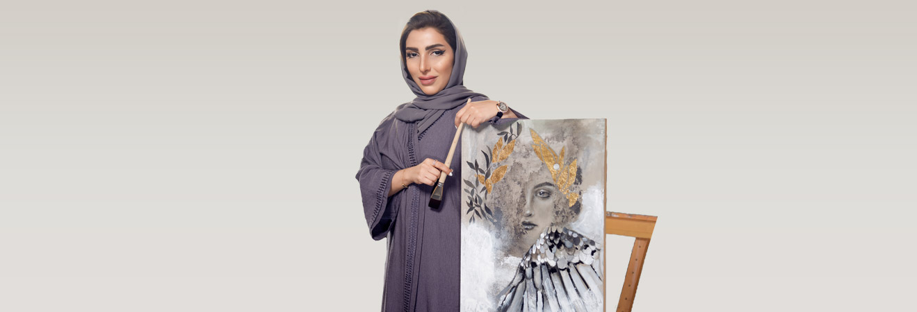الشيخة عزة القاسمي: أحب الرسم على أنغام الموسيقى ورائحة القهوة