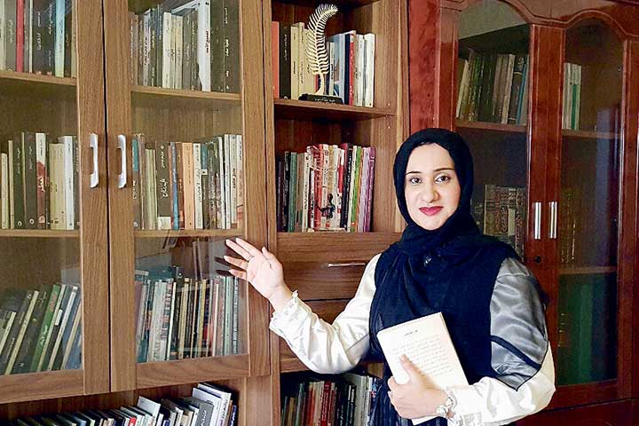 الروائية لولوة المنصوري: ليس كل ما يقدم عالمياً يستحق الترجمة إلى العربية
