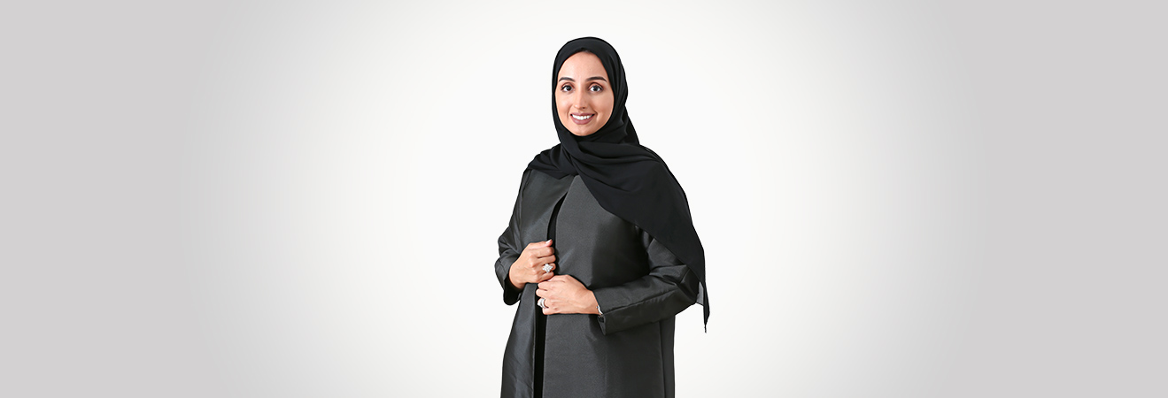 في يوم المرأة الإماراتية.. مصممات إماراتيات يرفعن شعار النجاح والفخر