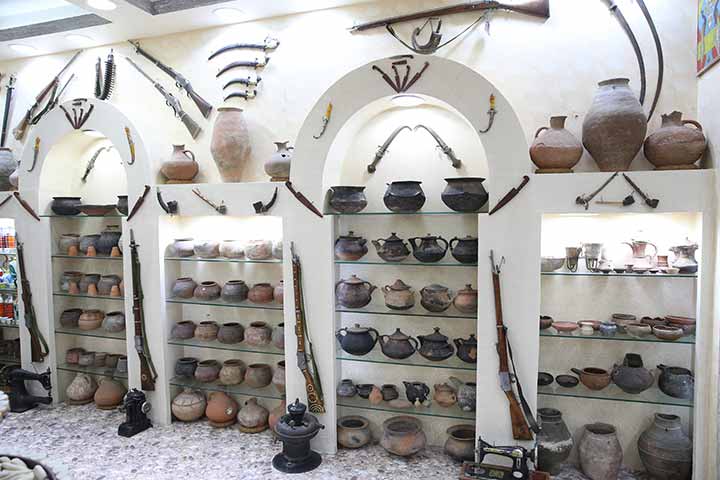 جولة في أعماق التاريخ داخل متحف الشيخ صقر بن محمد القاسمي