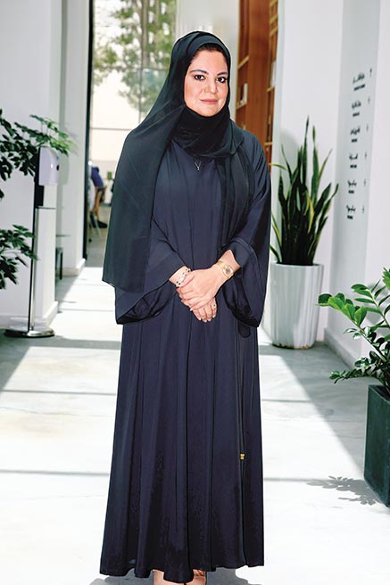 الكاتبة الإماراتية نادية النجار: الكاتب نتاج البيئة التي نشأ فيها وتجاربه وقراءاته