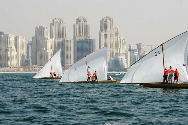 كيف توارث الشباب رياضة تجديف القوارب التراثية في الإمارات؟