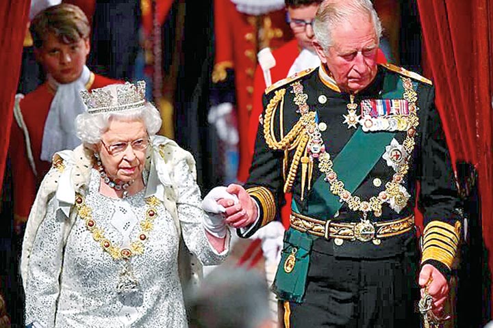 من يرث الملكة إليزابيث الثانية؟