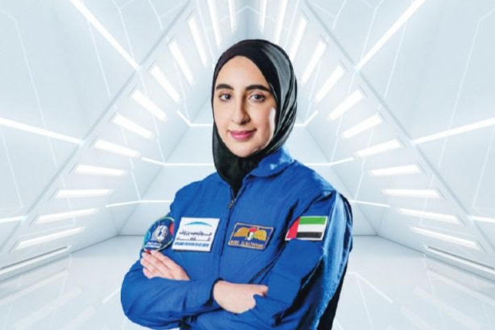 رائدة الفضاء الإماراتية نورا المطروشي