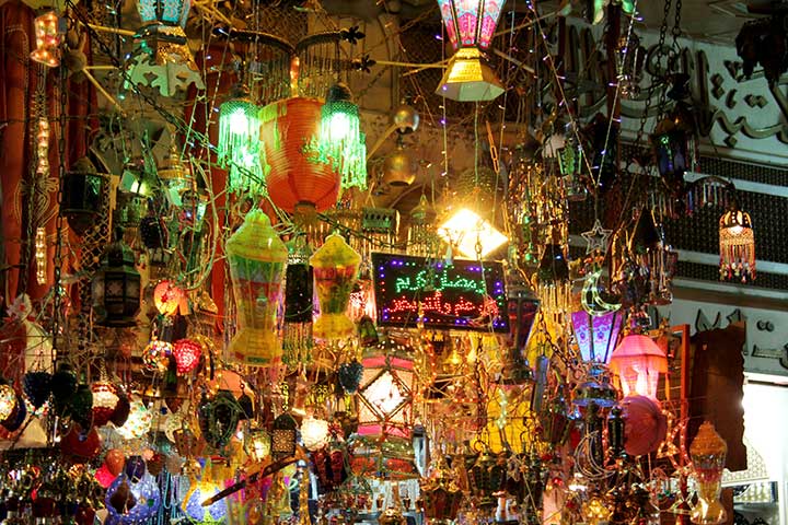رمضان في مصر.. احتفالات شعبية  وطقوس لم تبدّلها الأيام