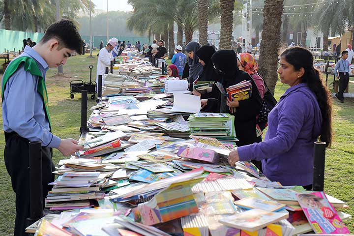 مهرجان الوراقين في الشارقة.. مليون كتاب مستعمل لدعم ثقافة القراءة
