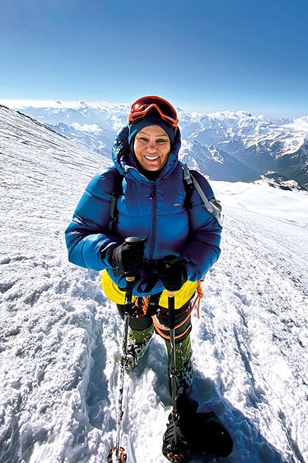 محاولة تسلق جبل ألبرس أعلى قمة في قارة أوروبا