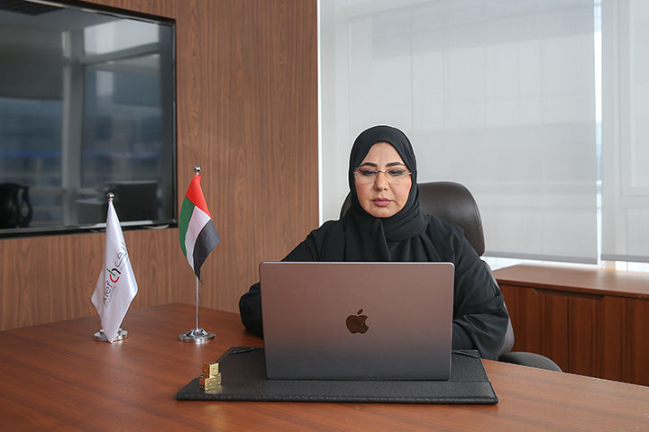 د. عائشة اليماحي: الذكاء الاصطناعي يمثل رافداً نوعياً للعملية التعليمية وأداة مساعدة للمعلم
