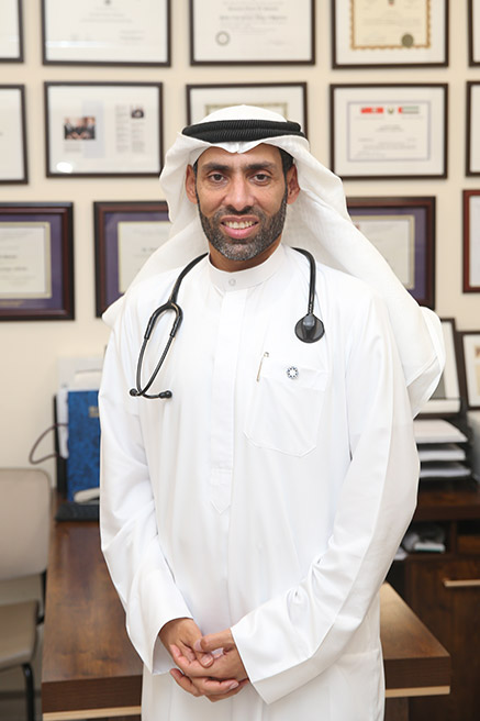 البروفسور حميد الشامسي: أنا طبيب في "مهمة وطنية" والتوعية بالسرطان واجب