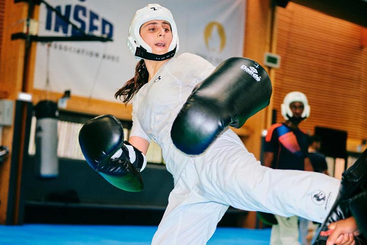 بطلة التايكواندو تتدرب في باريس.. هل تصبح "مرضيّة حميدي" أول بطلة أولمبية أفغانية؟