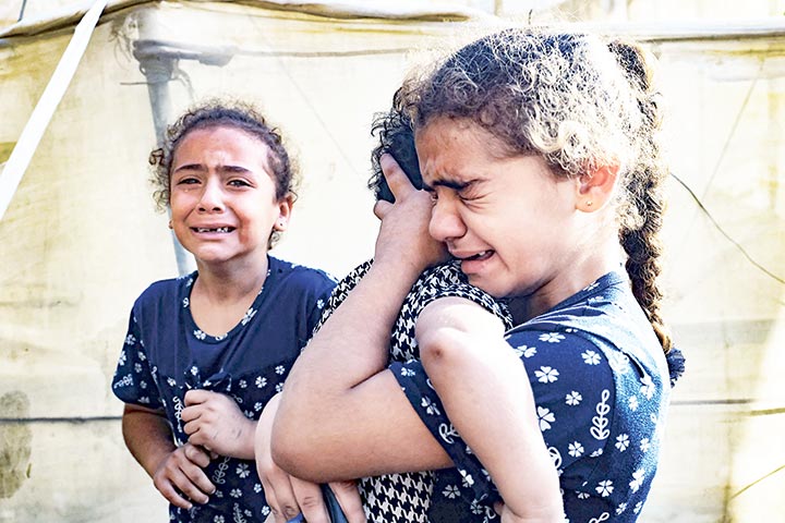 أطفال غزة.. ينامون في حضن الموت ويشتاقون للخبز