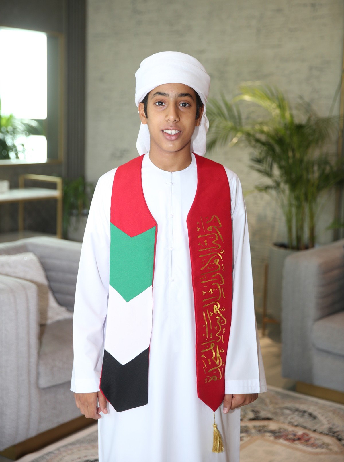 الطفل خليفة المهيري من أبناء عائلة غانم المهيري