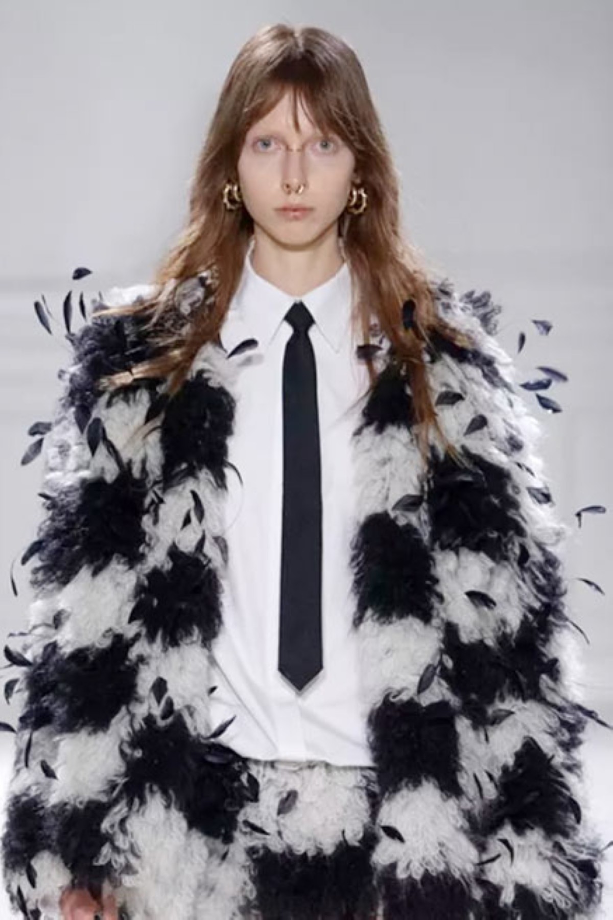 ريش وقميص رجال	ي