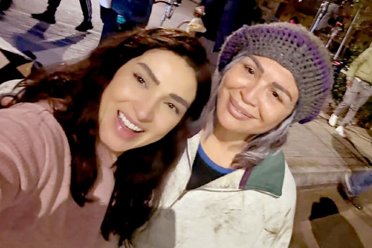 مع الهام شاهين اثناء تصوير المسلسل