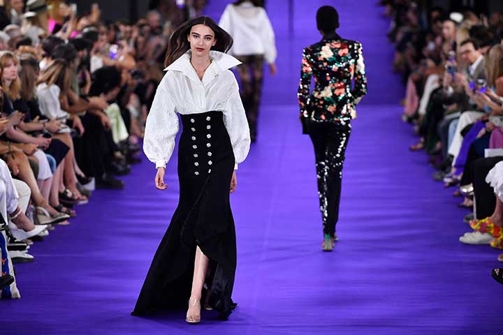 أجمل 7 صيحات لخريف 2023 من Pairs Fashion Week