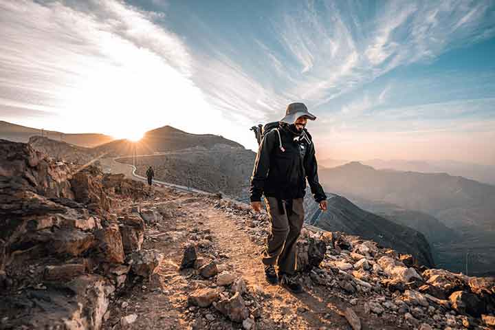 جبل جيس.. وجهة ساحرة تجذب عشاق المغامرات ومحبي الطبيعة