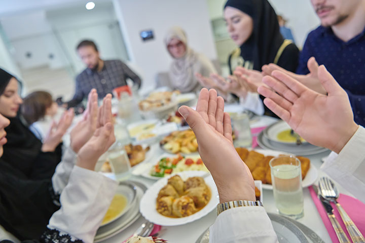 روحانيات الشهر الفضيل والعيد.. فسحة لترميم علاقاتنا والتسامح والتواصل