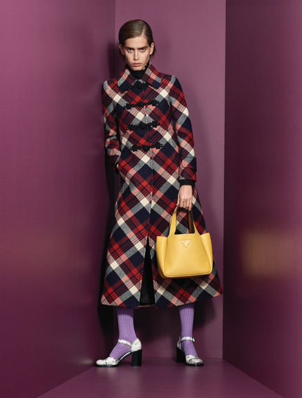 PRADA PREFALL - كل الأسرة