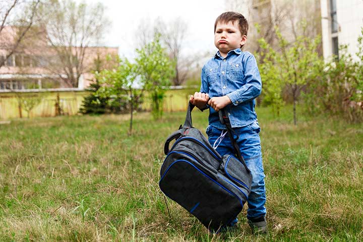 كيف تختار الحقيبة المدرسية المناسبة صحياً لطفلك؟